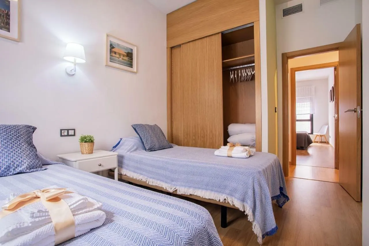 -Malagasunapts- Rooftop Pool & Free Parking